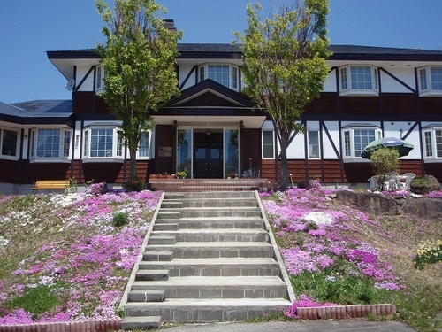 ペンション ワインズ 施設全景