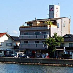 小天橋温泉 割烹旅館 みなと荘 施設全景