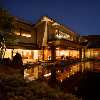 写真:大地の彩 花月亭