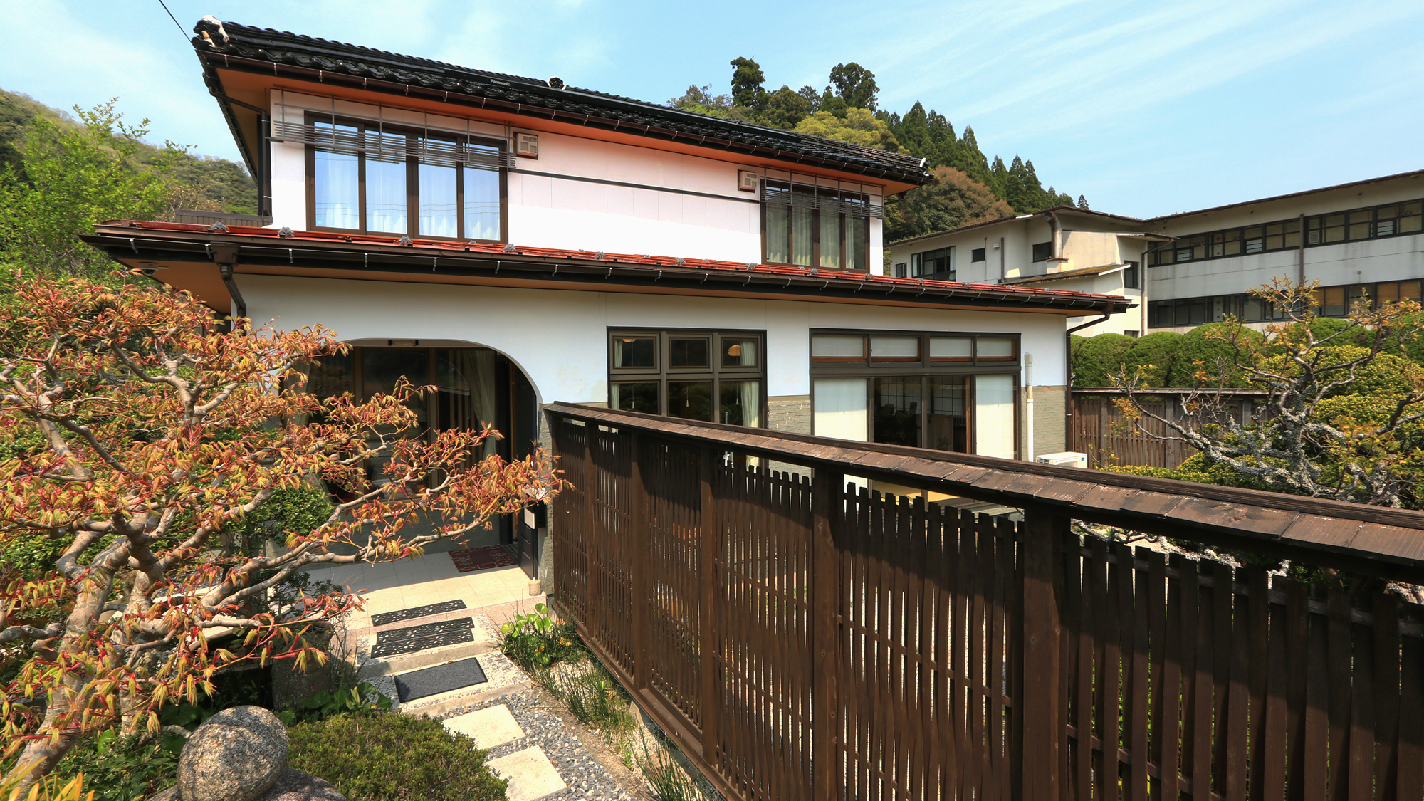 内湯旅館 あかね荘 施設全景