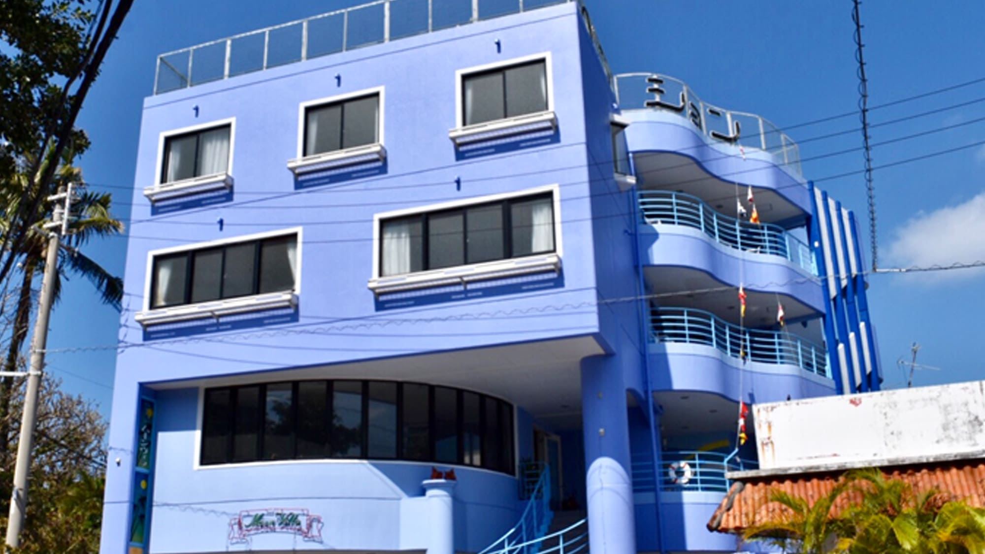 ペンション ムーンヴィラ 施設全景