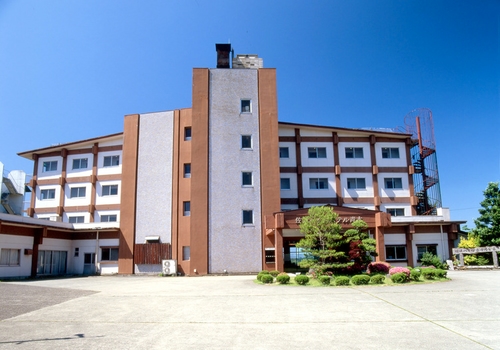 写真:椎崎温泉 夕日と湖の宿 あおきや <佐渡島>