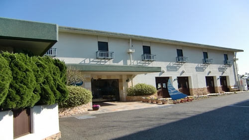 湘南・片瀬海岸 KKR江ノ島ニュー向洋(国家公務員共済組合連合会片瀬保養所) 施設全景