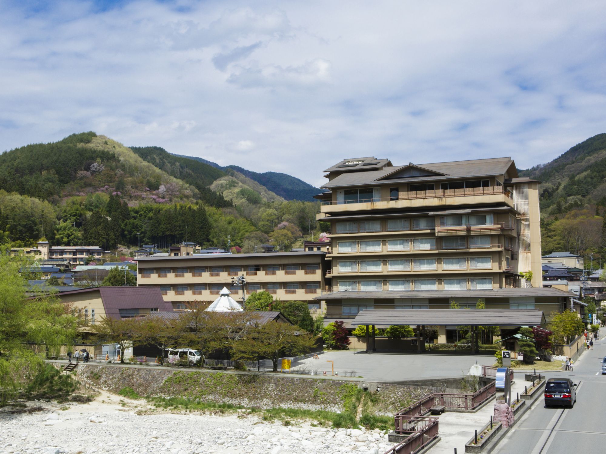 昼神温泉　昼神グランドホテル天心 施設全景