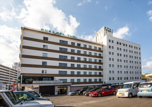 写真:別府駅西口前 ホテル フジヨシ