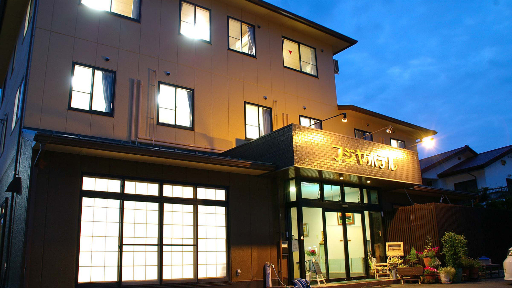 フジヤホテル 施設全景