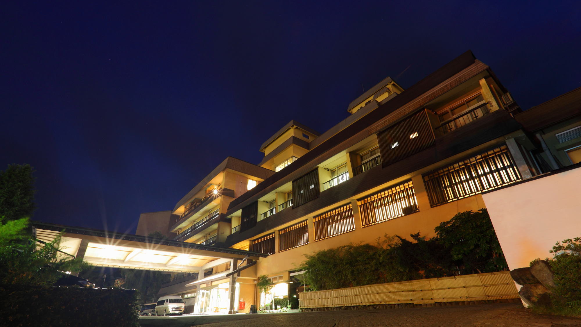 越後湯沢温泉 水が織りなす越後の宿 双葉 施設全景