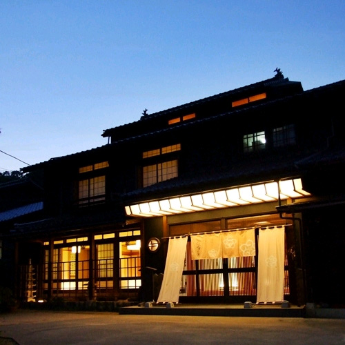 香住の民宿旅館 小宿 梅乃家 施設全景