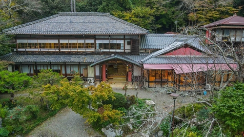 千歳楼(せんざいろう) 施設全景