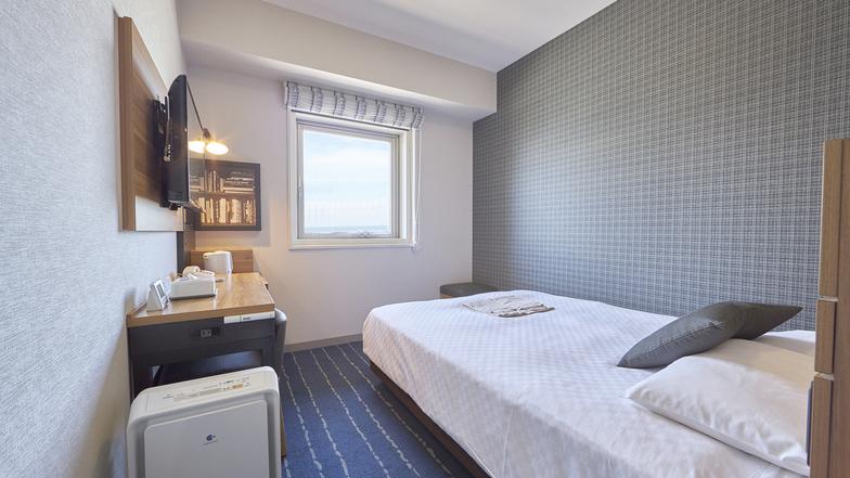 ■ダブルルーム：15.3㎡・140ｃｍ×195㎝（シモンズ社製）のベッドをご用意。