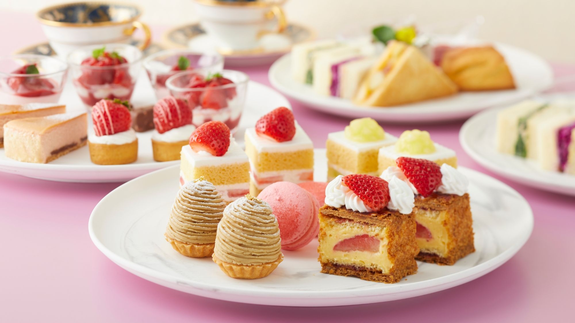 Sweets ＆ Stay  〜お部屋で楽しむスーパーアフタヌーンティーセット〜いちご〜【宿泊】