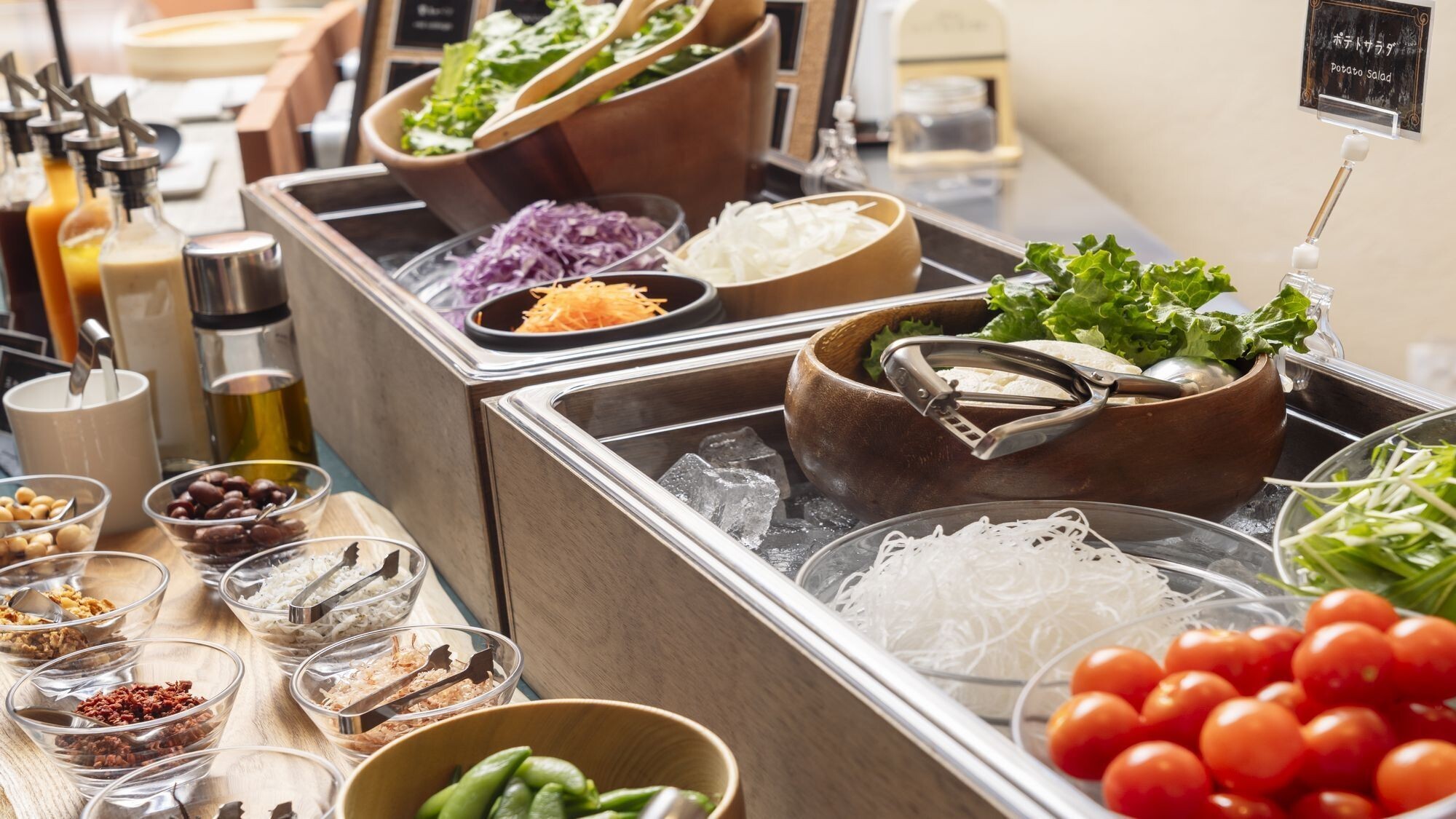 【朝食】ハーフビュッフェコーナー／サラダ