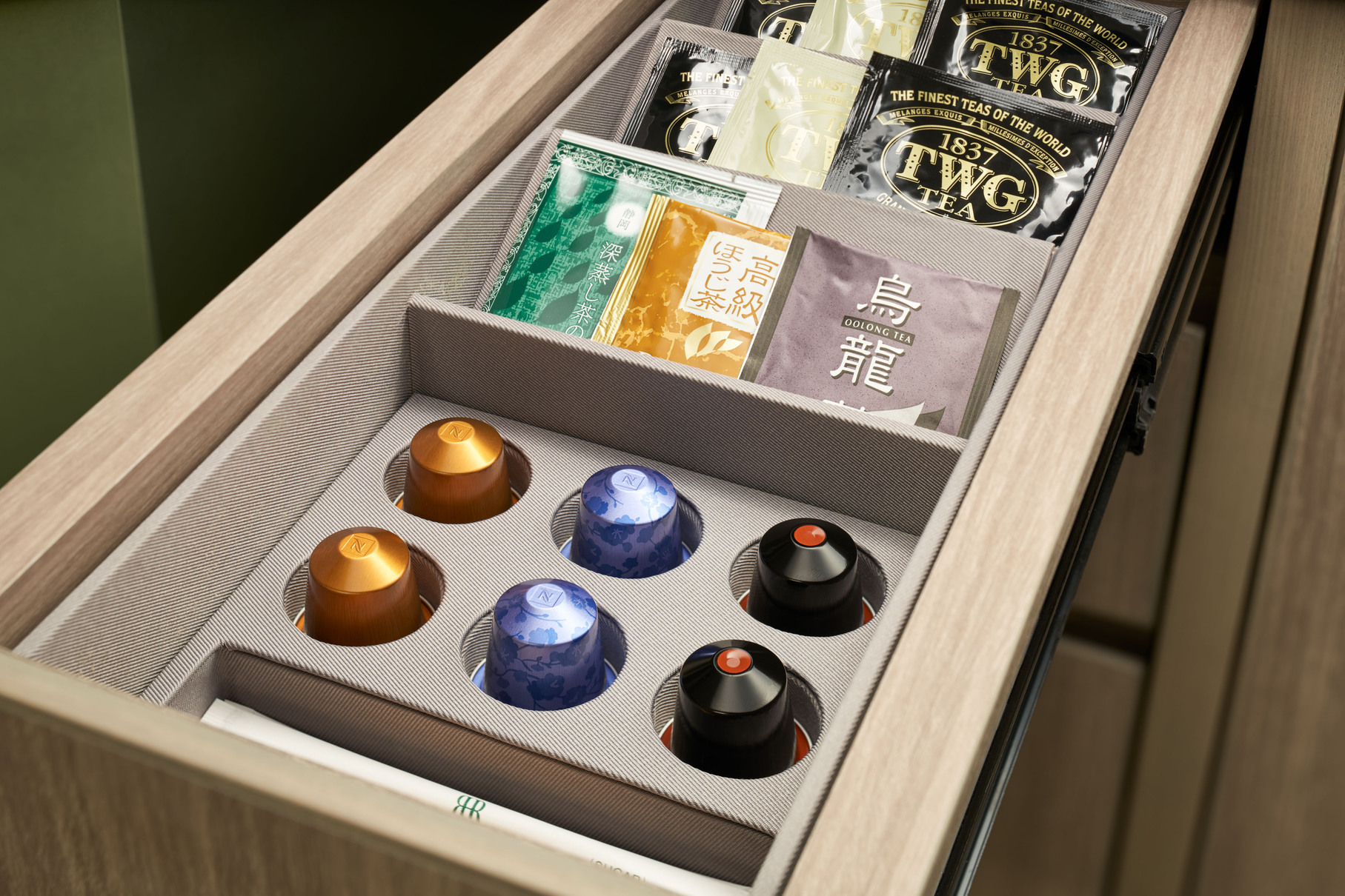 客室ミニバー（コーヒー・紅茶）