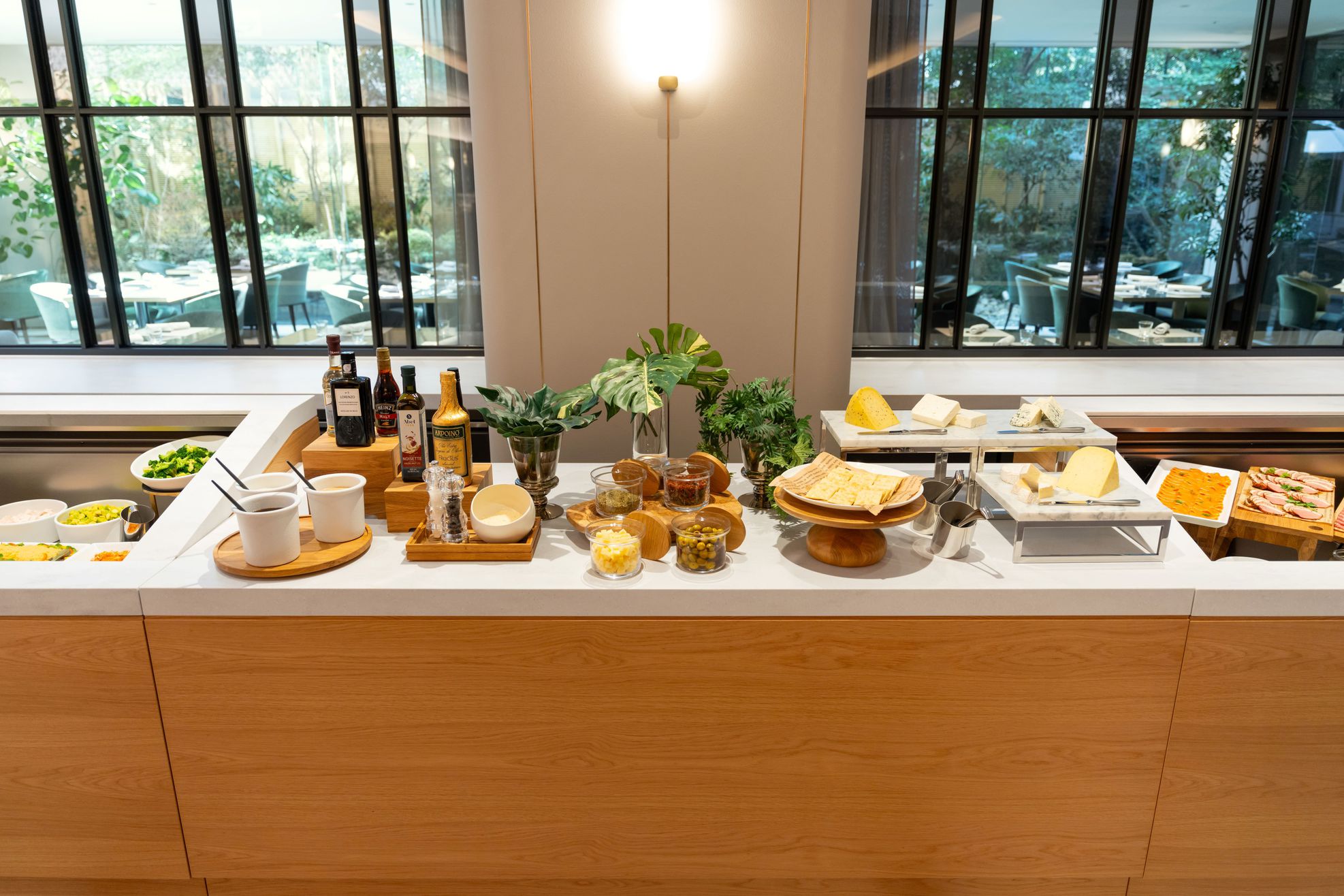 ホテルバーで過ごす上質な夜＜Barでのカクテル＆選べる朝食付＞