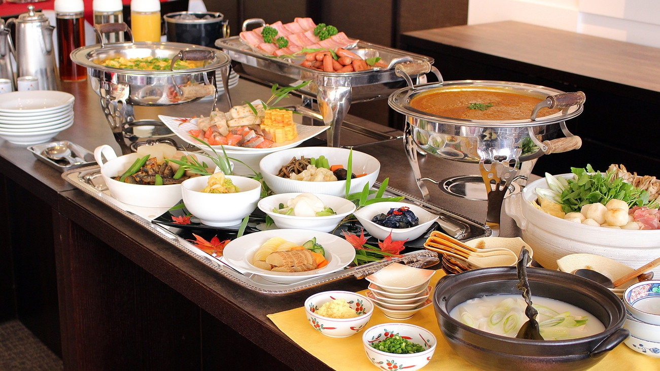 【ポイント10％還元｜朝食付】朝食は秋田の味を楽しむバイキング！全室15平米以上・駐車場無料◎
