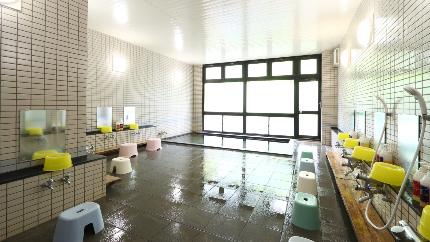 ≪冬季素泊まり≫ゲレンデ至近♪チェックイン２１時までOK＆大浴場は一晩中利用可能