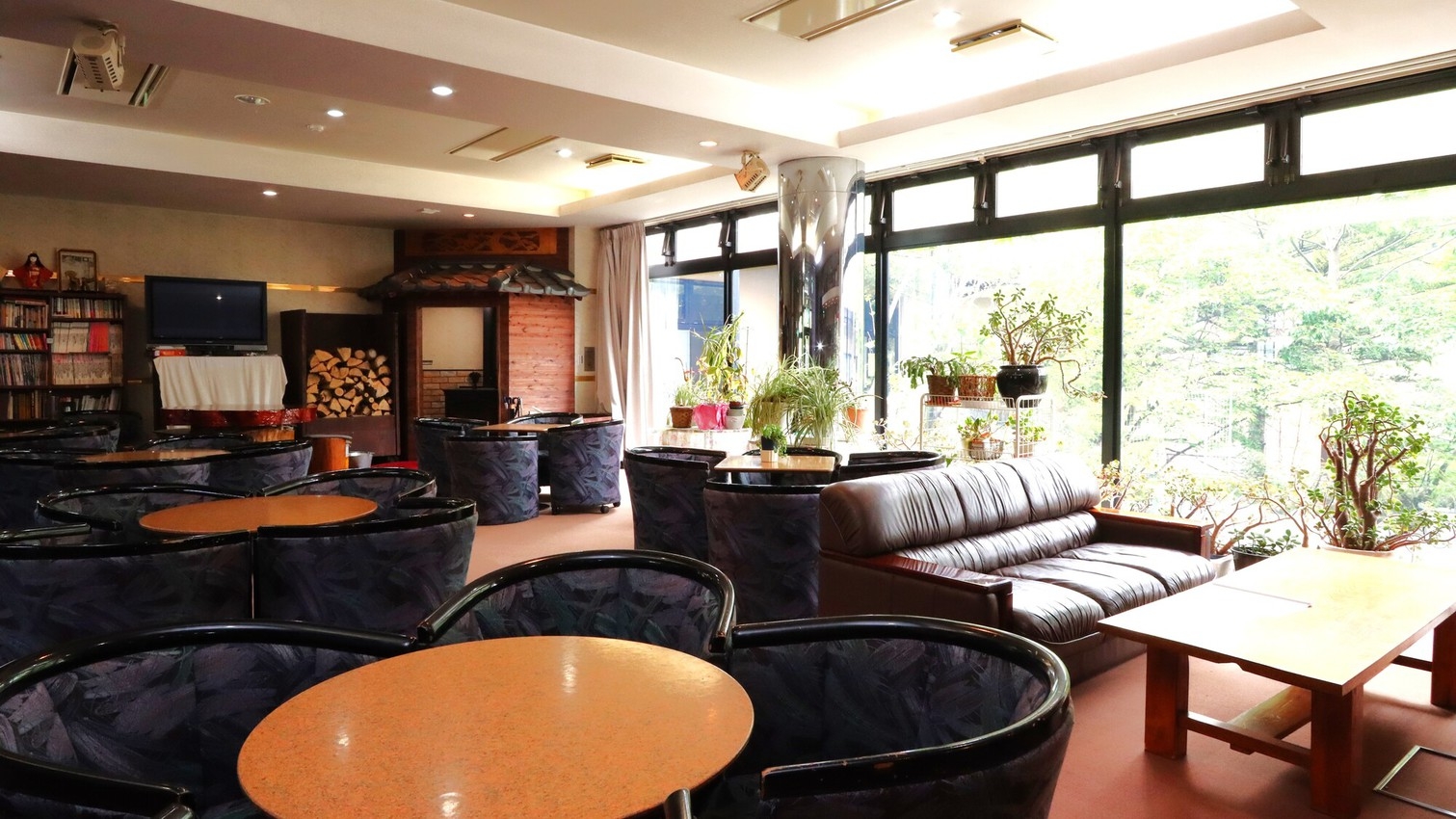 ≪冬季素泊まり≫ゲレンデ至近♪チェックイン２１時までOK＆大浴場は一晩中利用可能