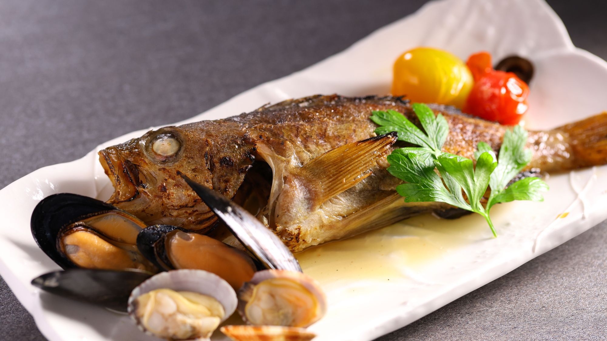 【アクアワールド入場券付】【土地の恵み会席】〜当ホテルおすすめ！新鮮お造りや旬の幸を満喫！〜