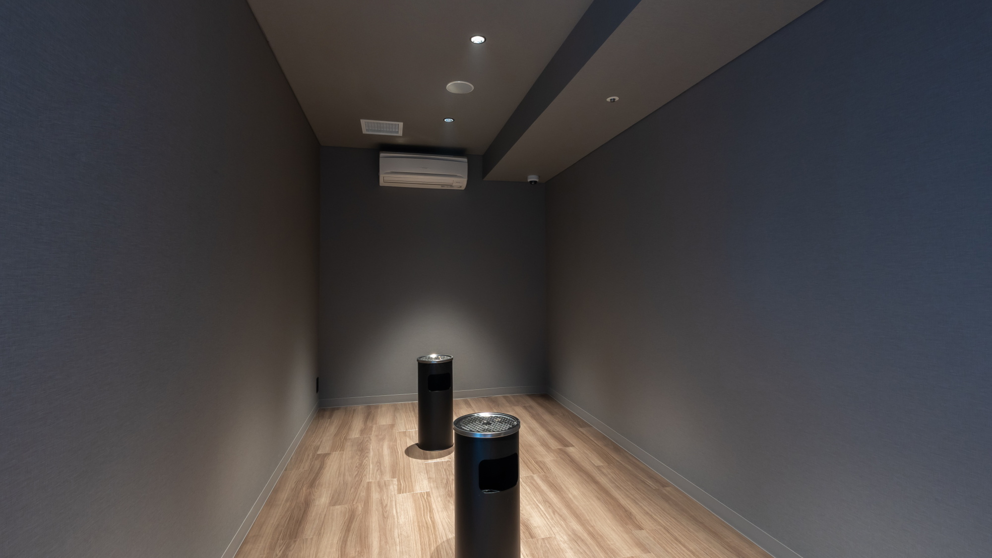 喫煙ルーム(1階)