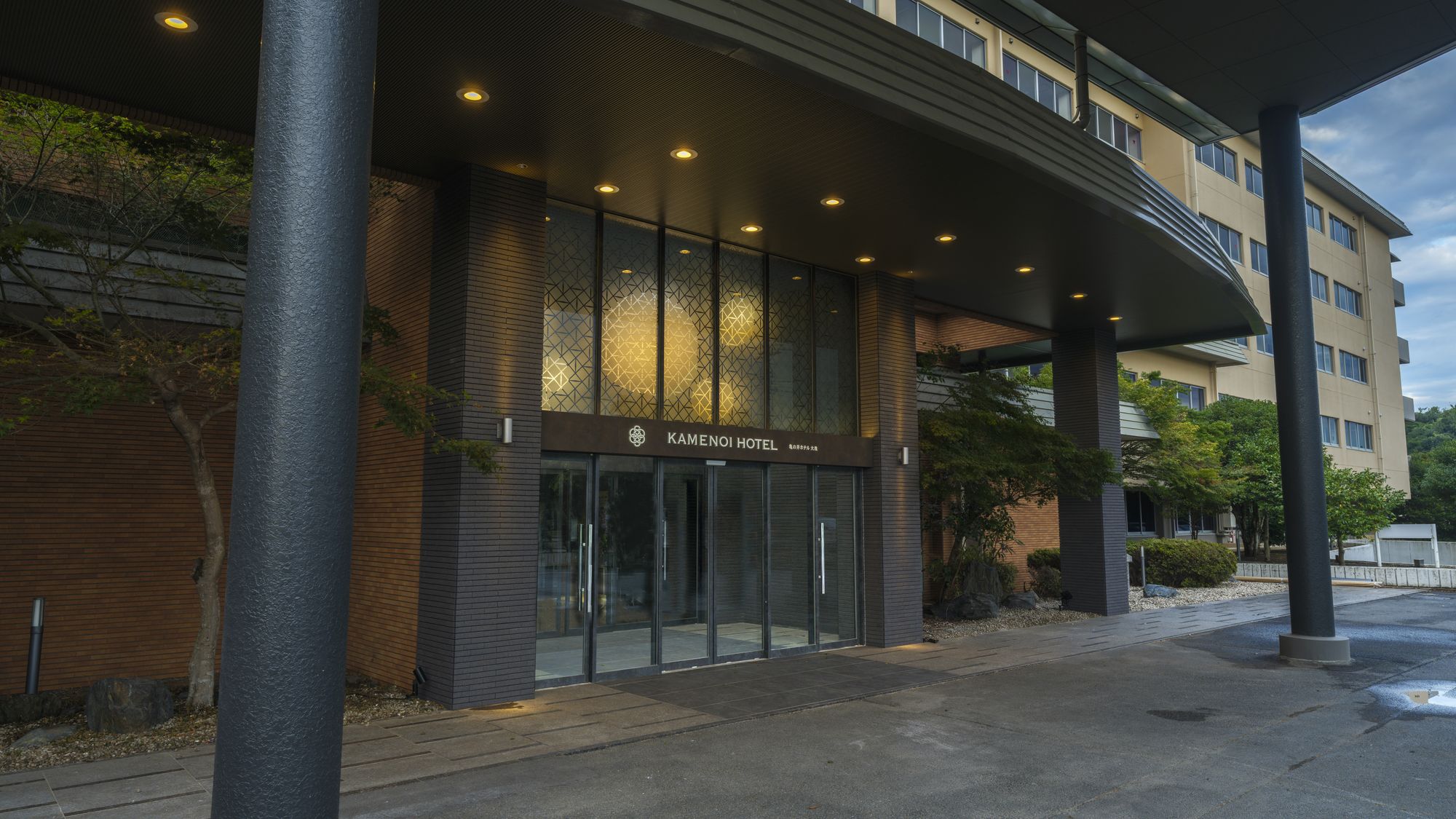 ホテルエントランス