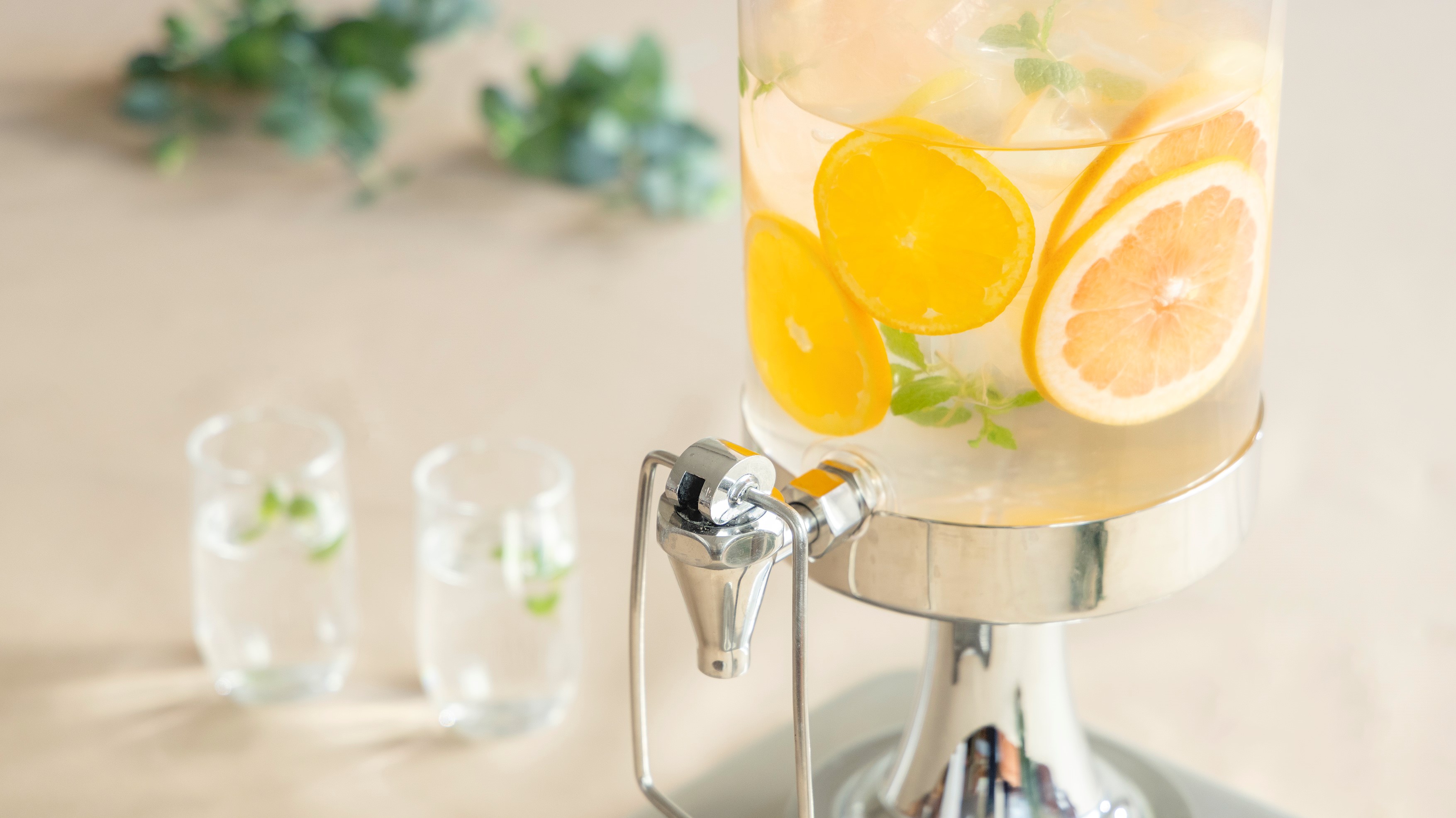 朝食ビュッフェ　デトックスウォーター