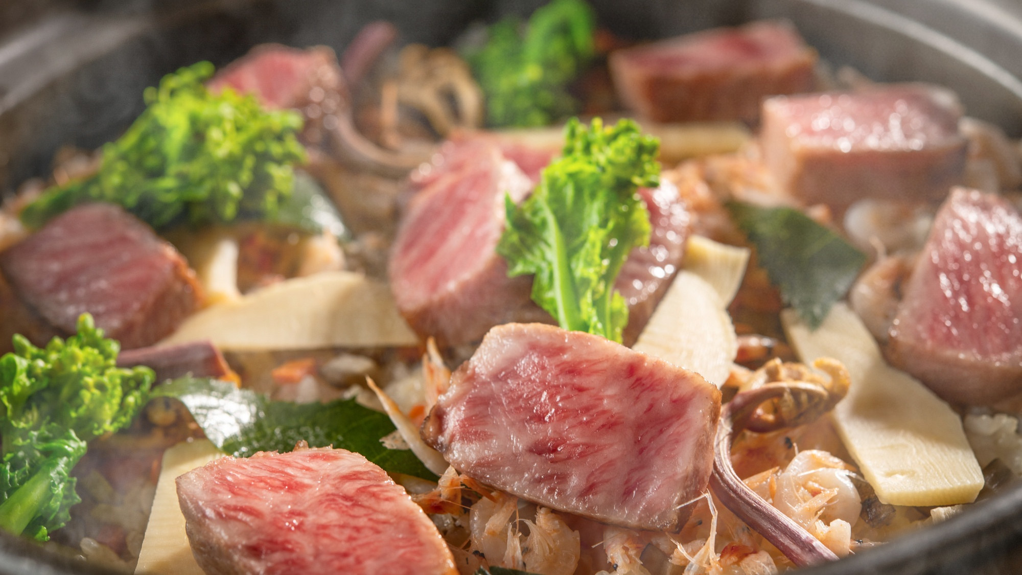 【極み会席】春(2026年3月～5月)食  事 ・とちぎ和牛と山菜飯・信州仕立  香の物