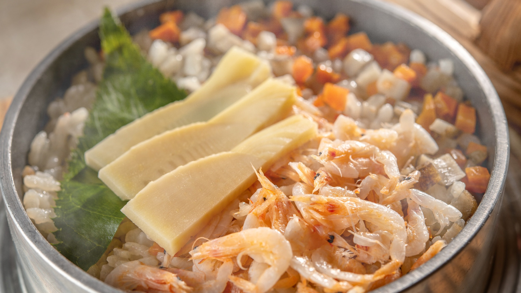 【特別会席】春(2026年3月～5月)食  事 ・桜エビ五目釜めし・信州仕立て 香の物