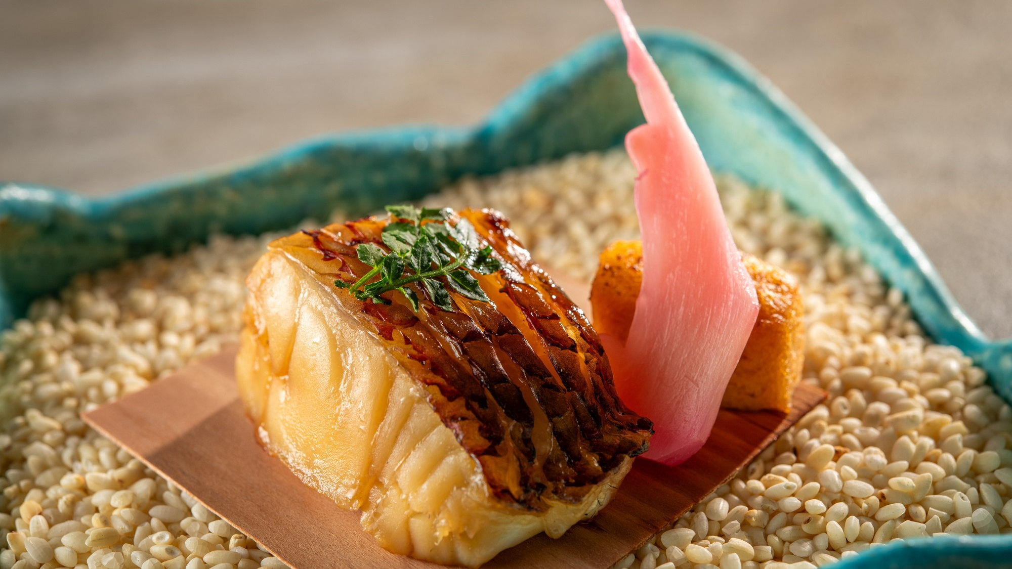 【特別会席】春(2026年3月～5月)焼  物 ・桜鯛木の芽焼き