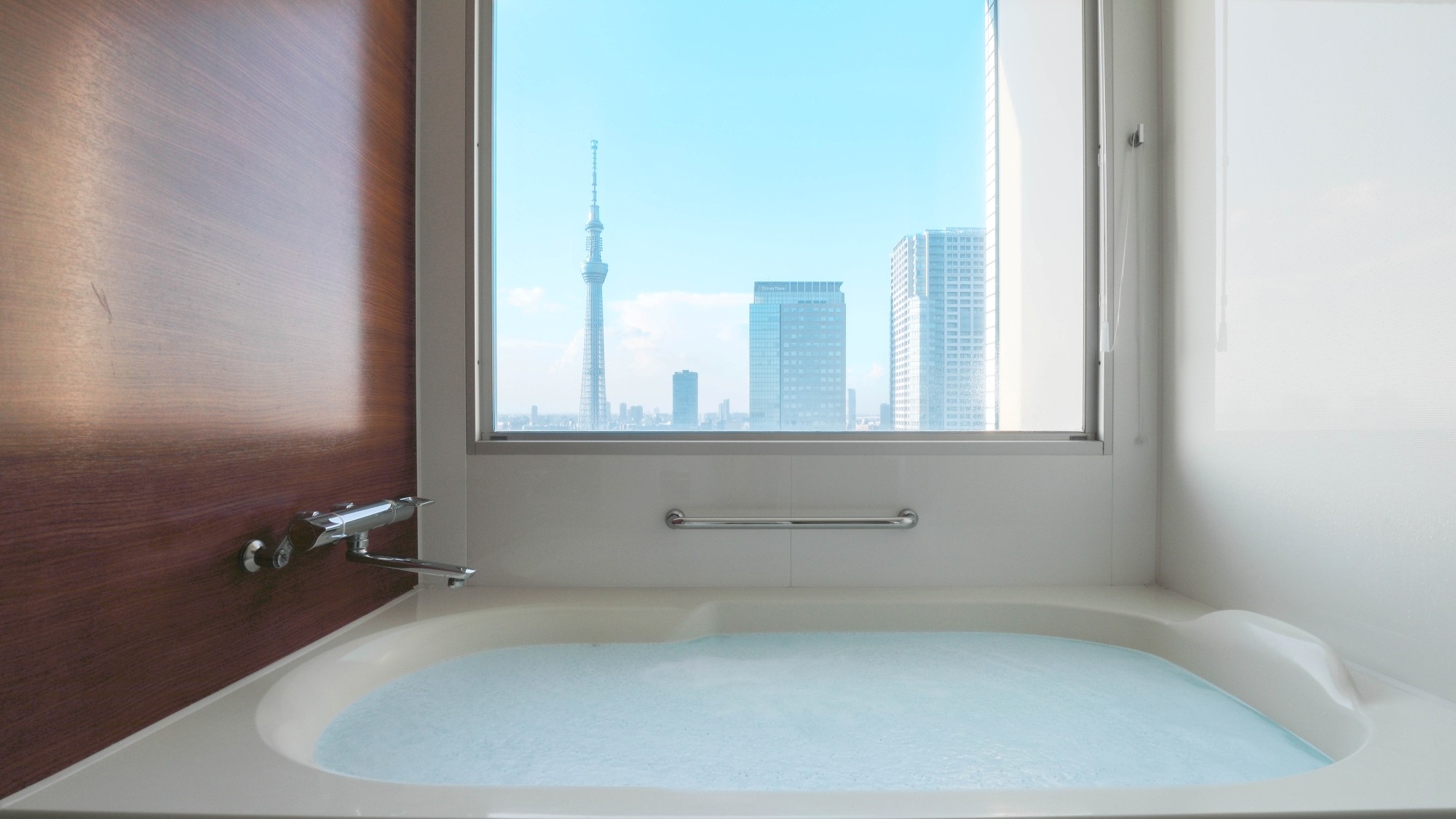 【バスルーム】タワーズジュニアスイート