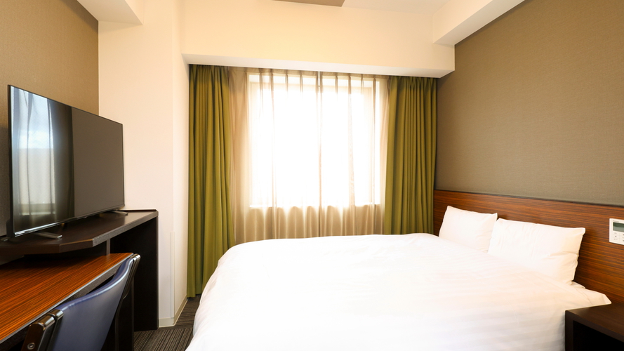 ☆禁煙☆ダブルルーム・ベッド1台（15平米）