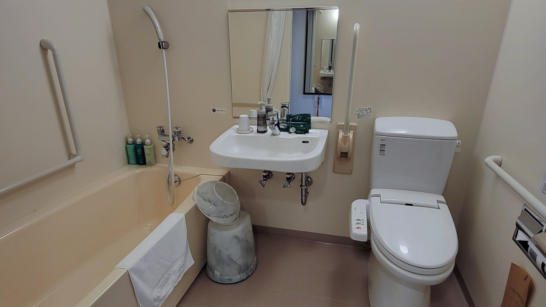 バリアフリールーム3