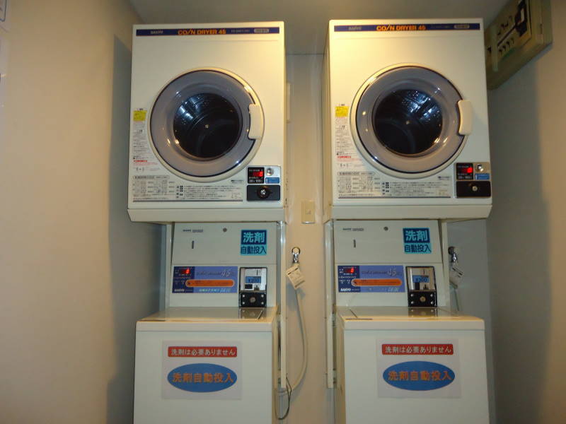 [3rd floor coin laundry] Convenient for long-term or consecutive stays, "automatic detergent dispenser"