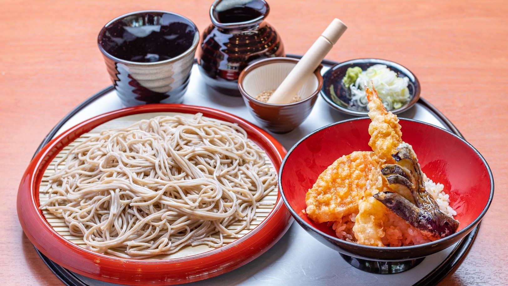 【日帰り温泉】ブランド品種＜常陸秋そば＞の十割そば＆ミニ天丼セット付き♪