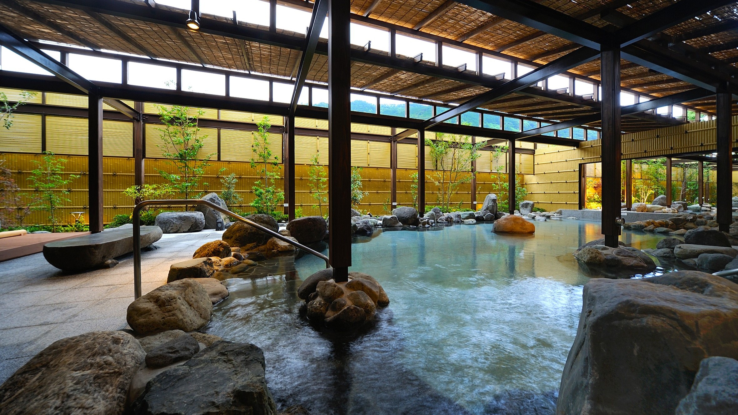 いずみの湯＿湯河原最大級の露天風呂