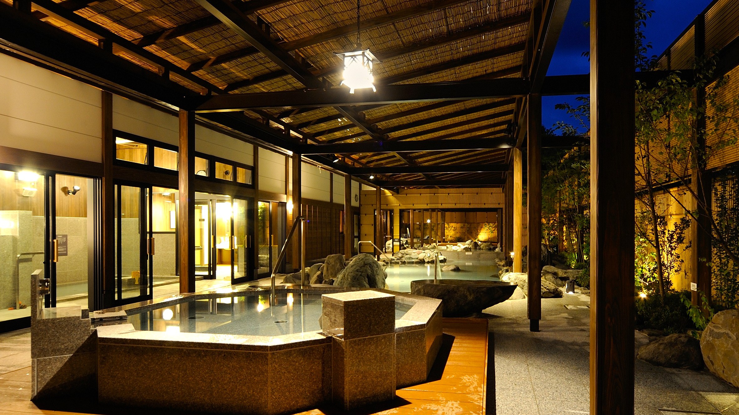 いずみの湯＿湯河原最大級の露天風呂