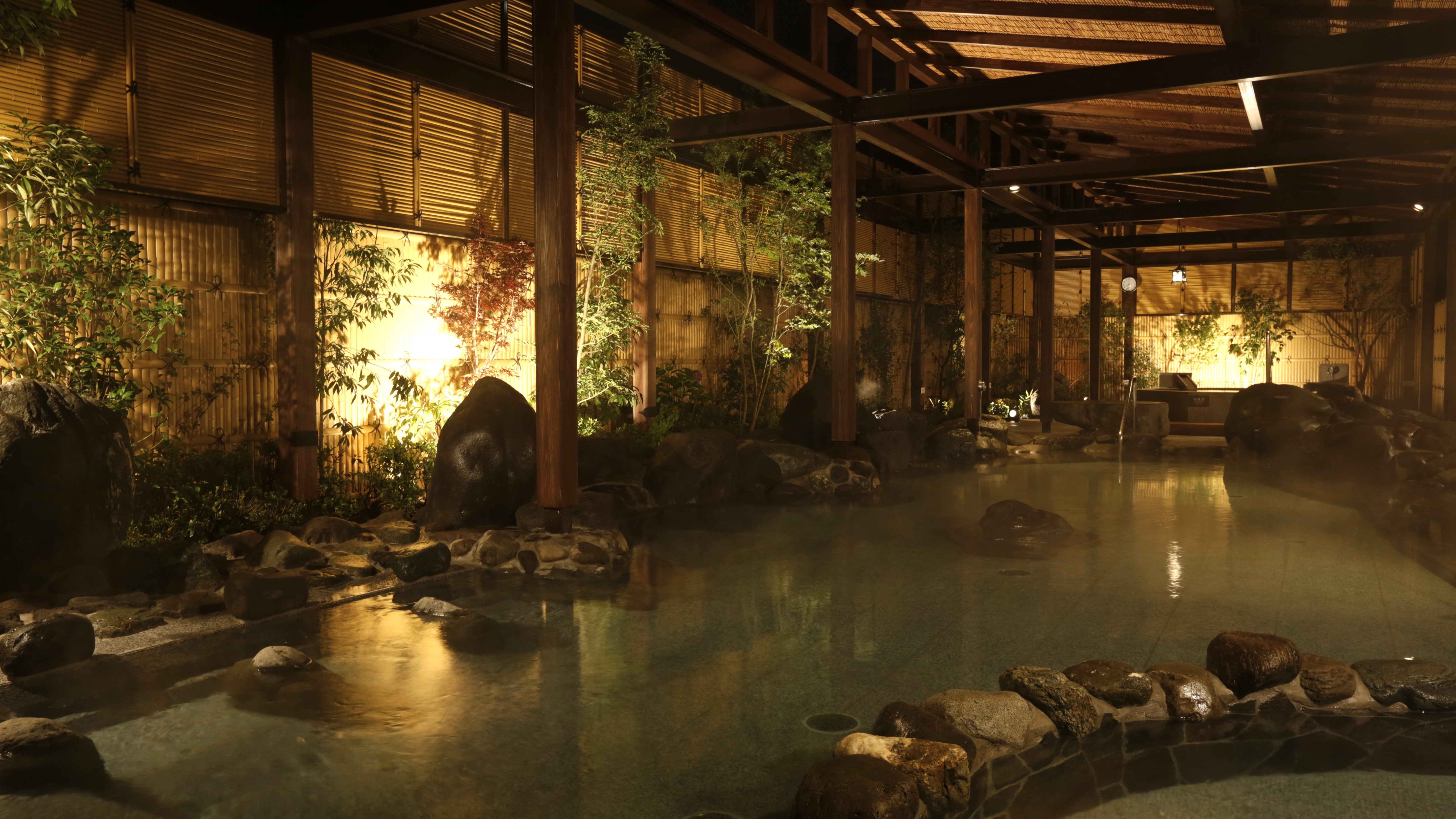 いずみの湯＿湯河原最大級の露天風呂