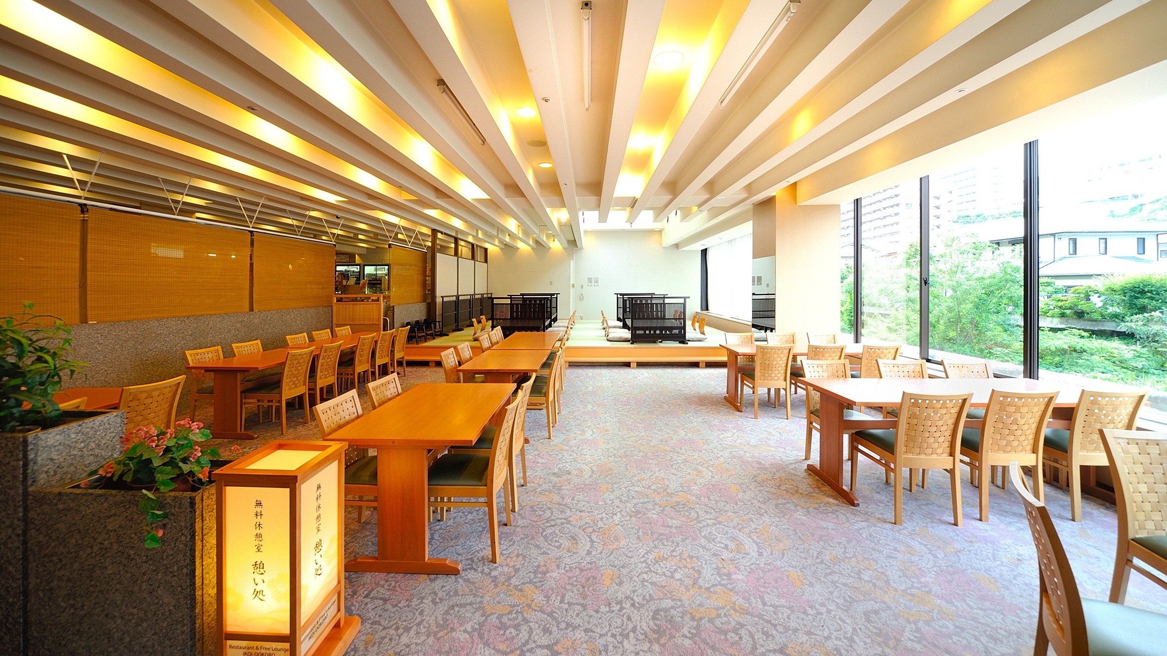 フロントロビー＿無料休憩所