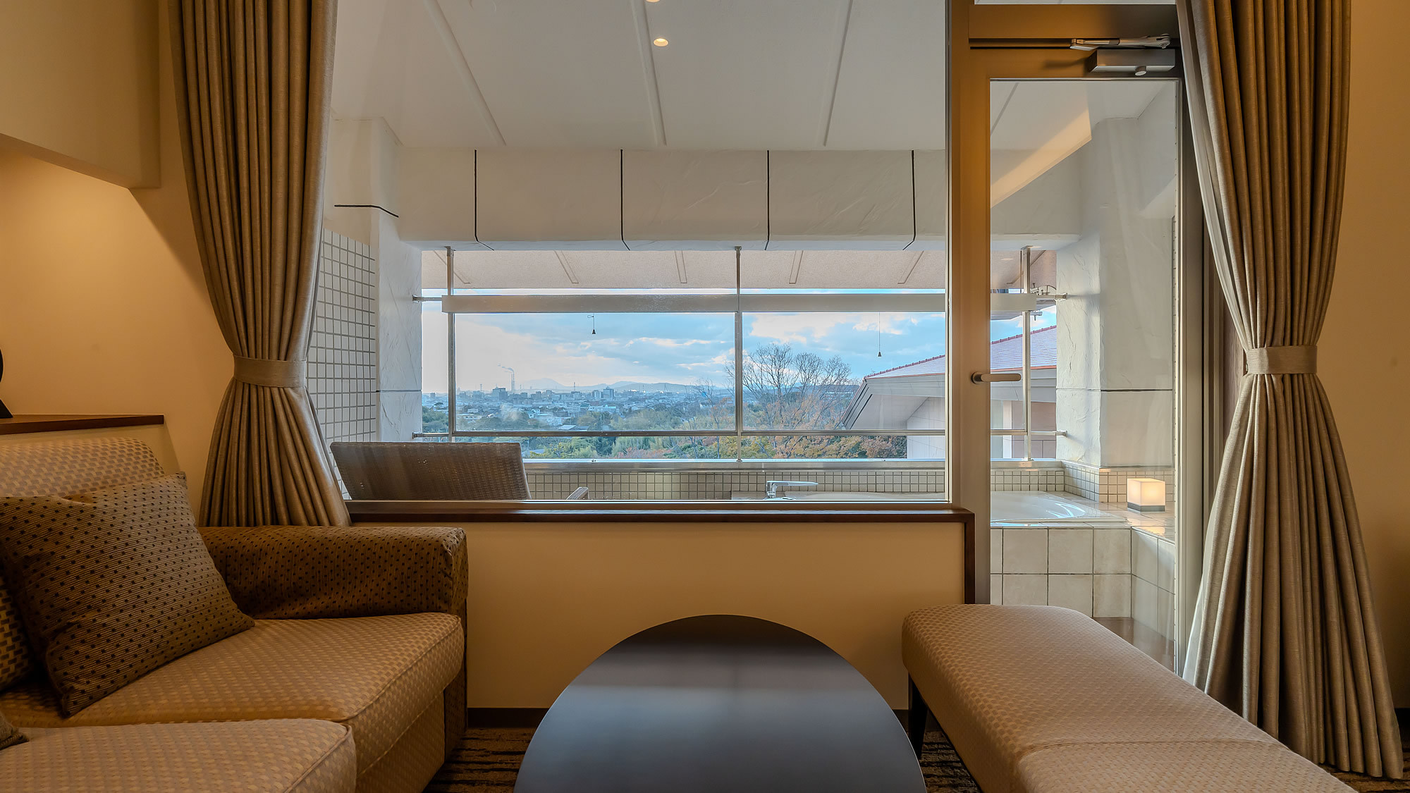 ３０１号室　然　