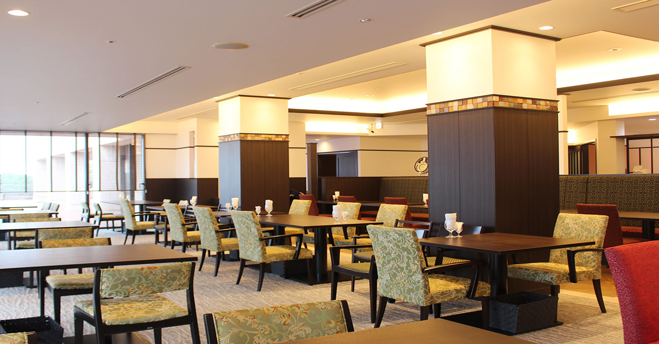 レストラン湖畔