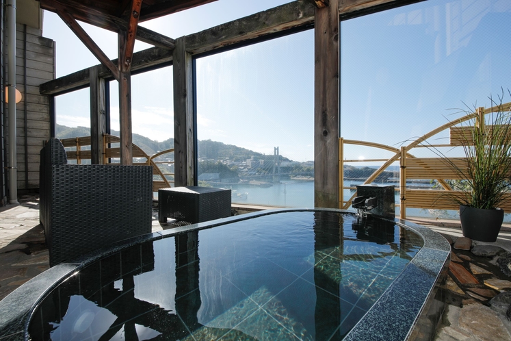 【特別室 風光の間 《海》umi】〈１日１組様限定〉客室の露天風呂から日本海の情景を眺めて。