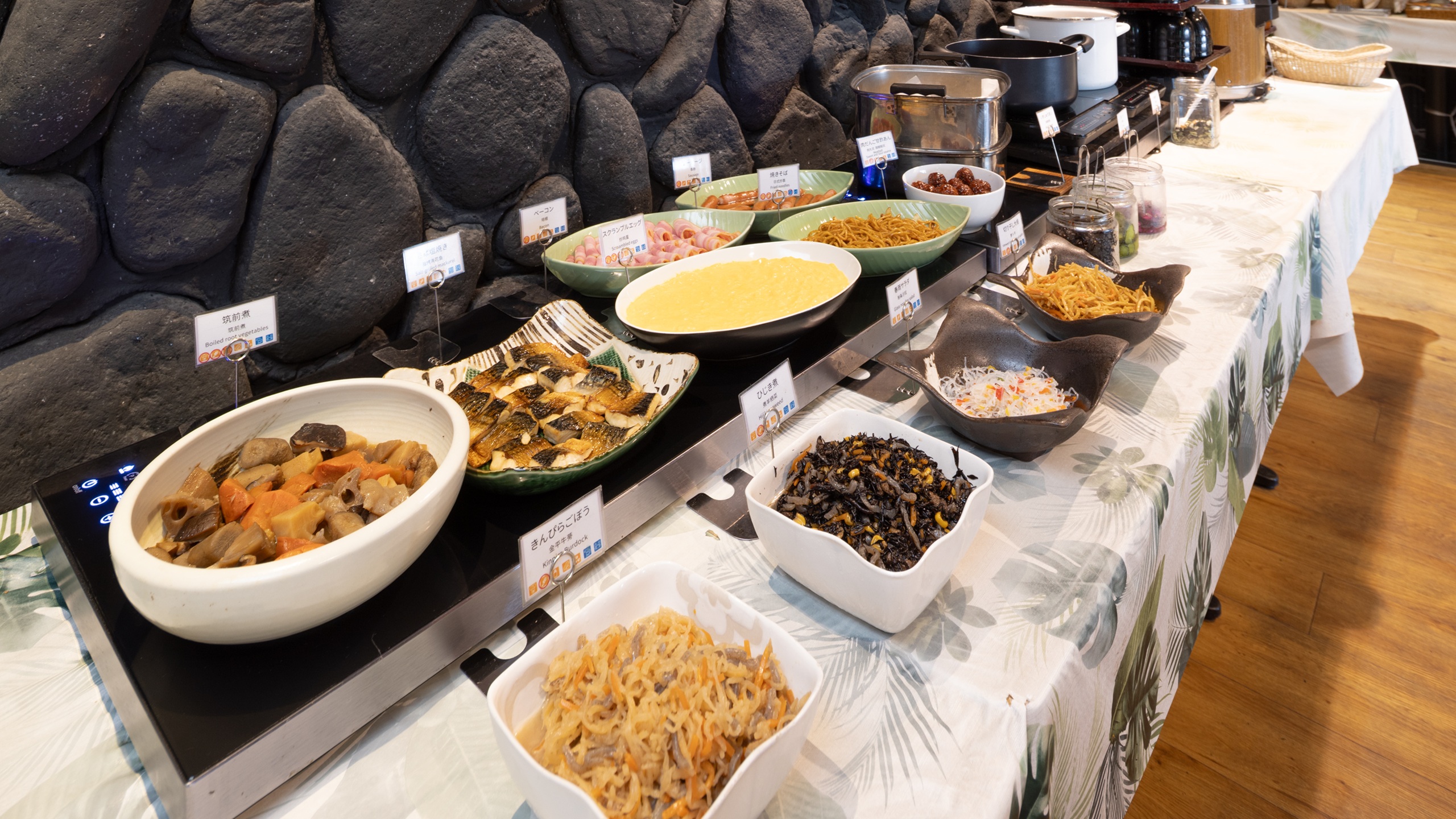 朝食ビュッフェ