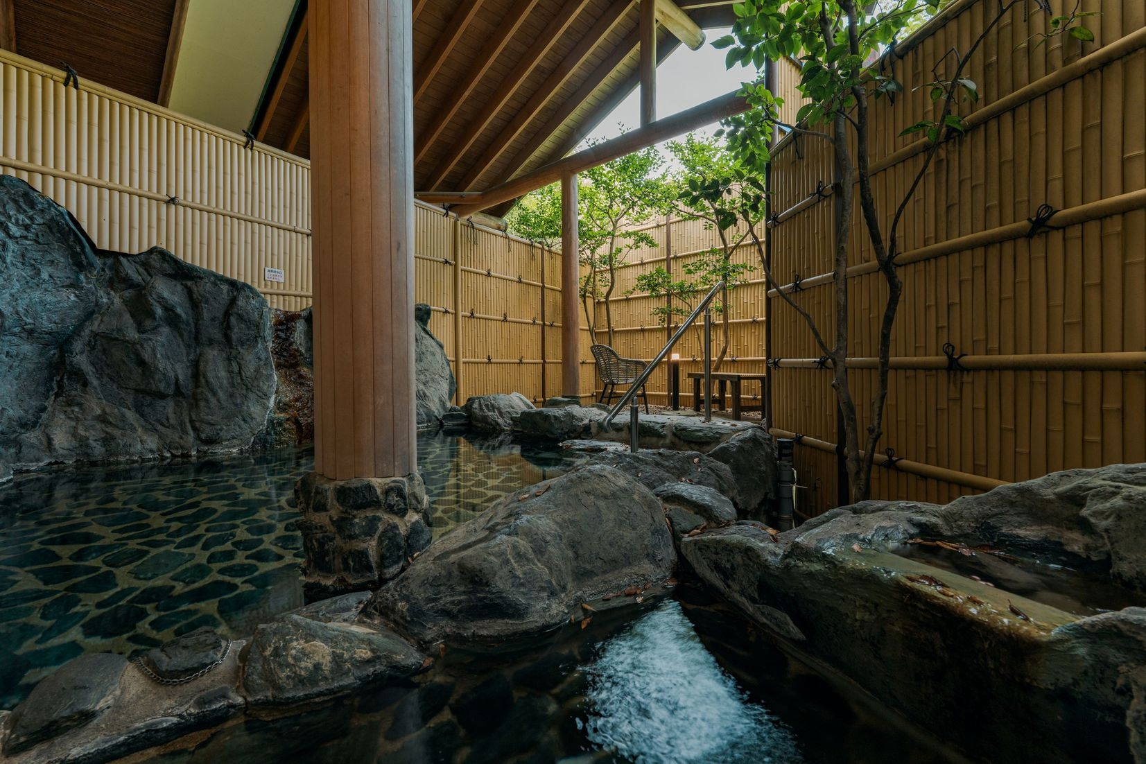 ＜レイトチェックアウト＞11時までごゆるりとお過ごしいただけます♪旬の食材を楽しむ贅沢会席料理2食付