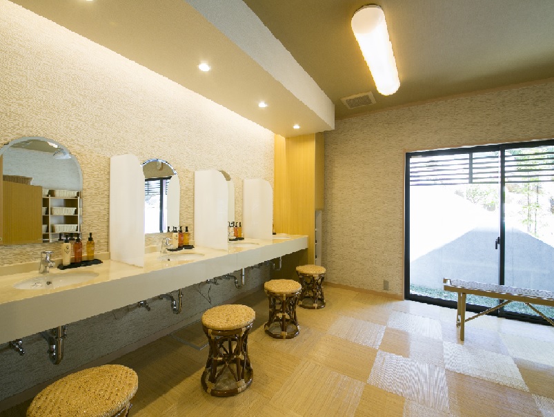 大浴場「月泉」パウダールーム