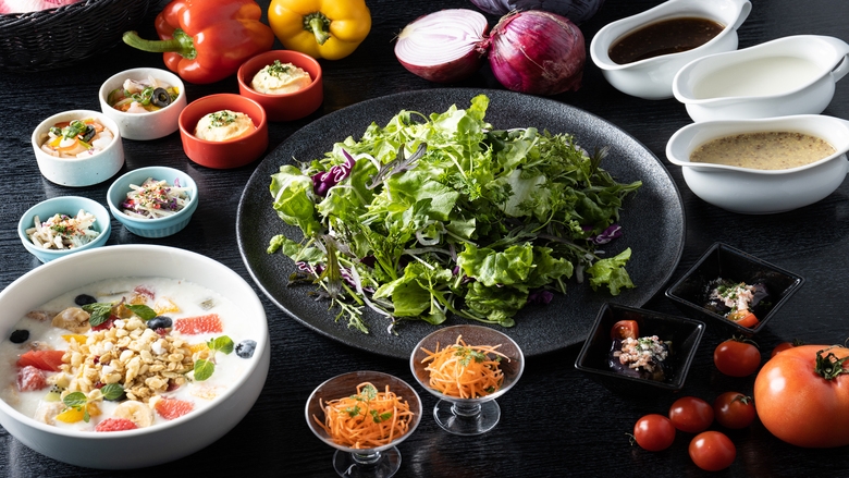 ■室数限定■【感動夜景レストラン】夜は軽めに♪ハーフブッフェディナー＆朝食付　2食付プラン