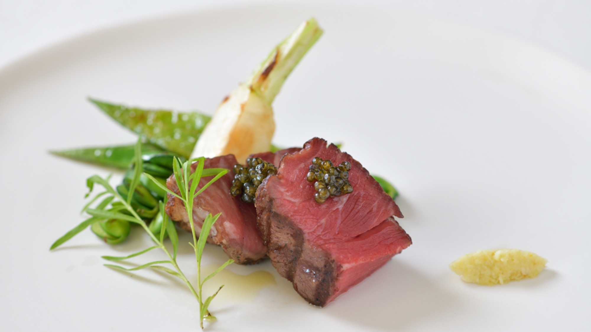 【連泊／フルコースディナー1回付】自家農園からはじまる美食ディナー“Essence”＜朝食付＞
