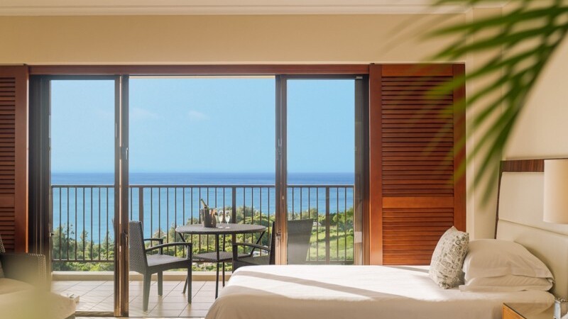 クラブラグジュアリー