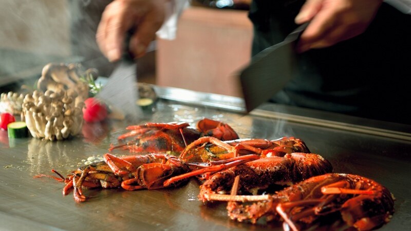 鉄板焼レストラン「龍潭」