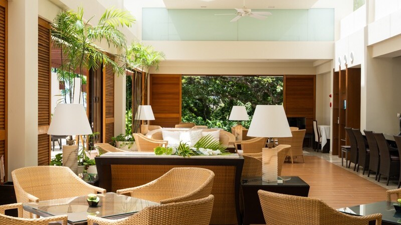 ★ライブラリーラウンジ＆バー