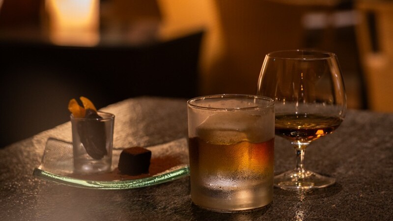 ★ナイトキャップ　ライブラリーラウンジ＆バー