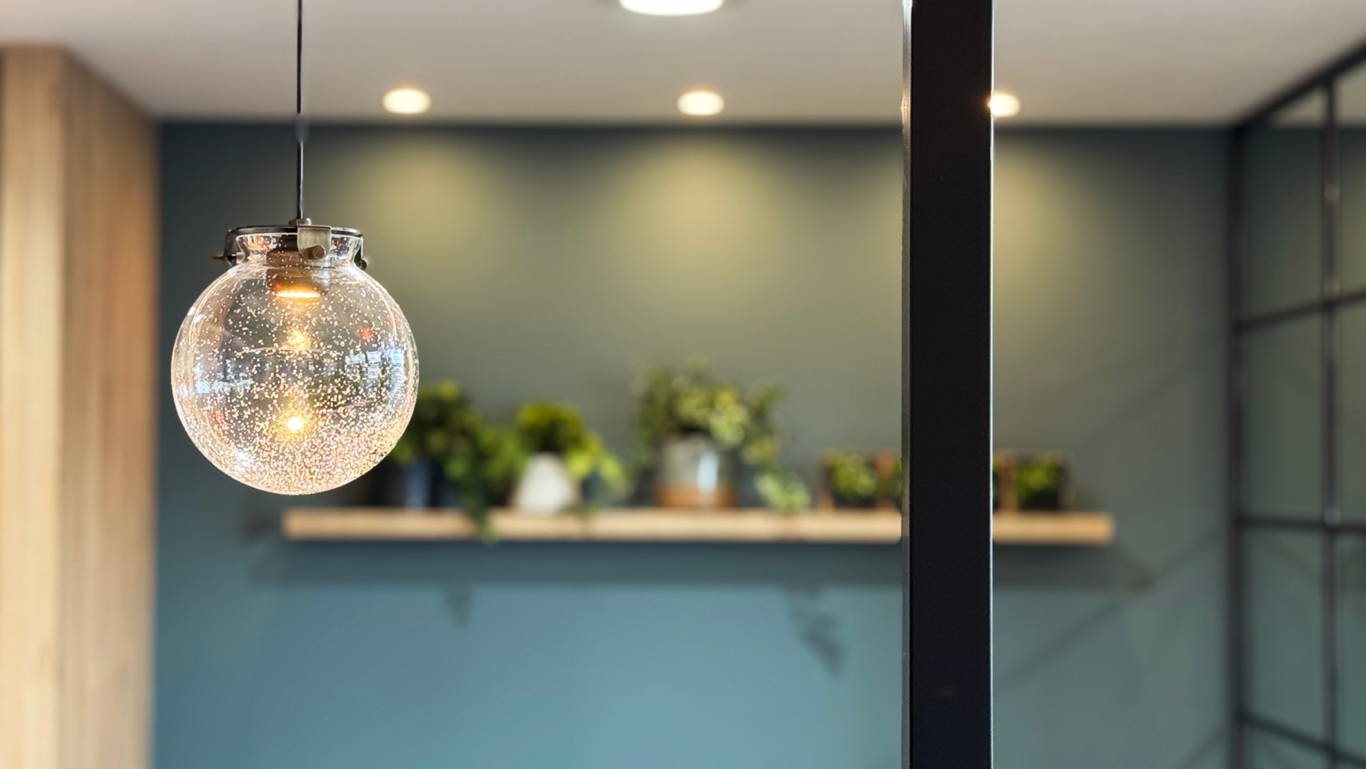 落ち着いた雰囲気で過ごしやすい空間です